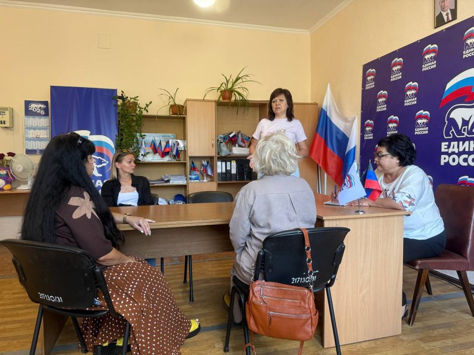 Сегодня состоялась встреча с директором ГБУ "Республиканский центр адаптивной физической культуры и спорта" - Оксаной Викторовной Черниковой Сегодня состоялась встреча с директором ГБУ "Республиканский центр адаптивной физической культуры и спорта" - Оксаной Викторовной Черниковой