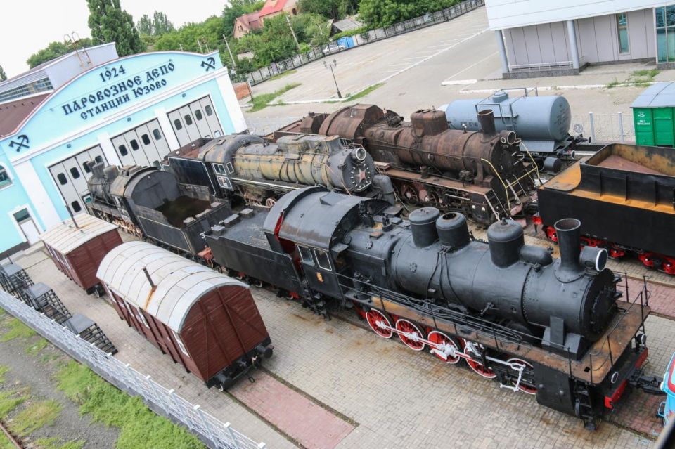         25- 
