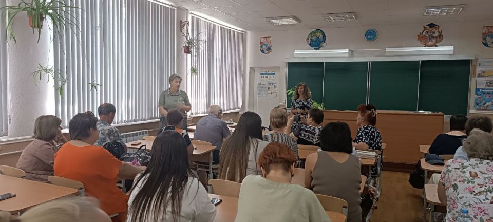 Иван Приходько: В Центрально-Городском районе Горловки прошла встреча с жителями Иван Приходько: В Центрально-Городском районе Горловки прошла встреча с жителями