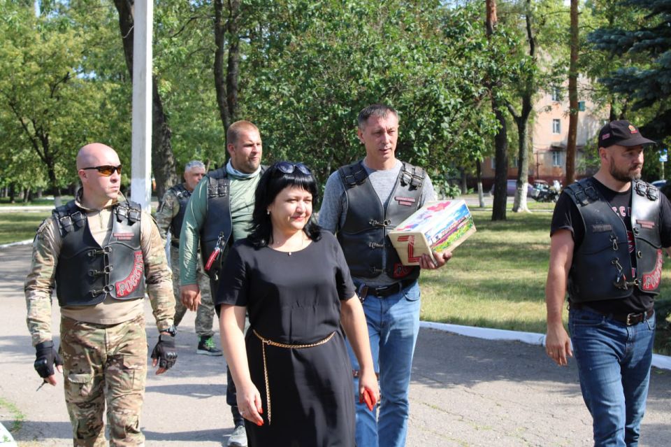 Горловку с дружеским визитом посетили представители Всероссийского мотоклуба «Ночные волки» Кузбасса Горловку с дружеским визитом посетили представители Всероссийского мотоклуба «Ночные волки» Кузбасса