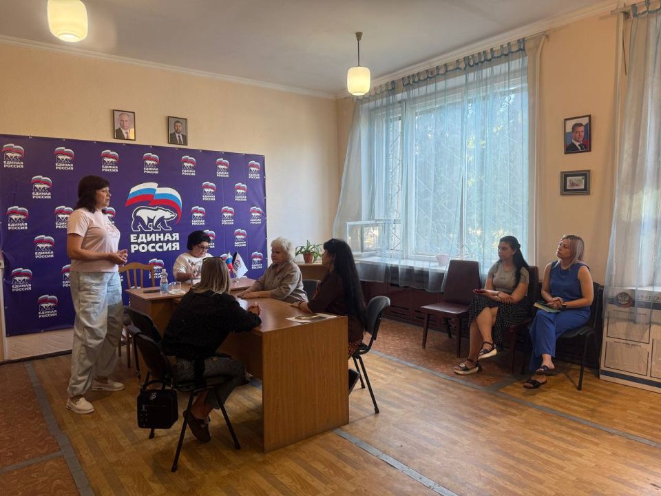 Сегодня состоялась встреча с директором ГБУ "Республиканский центр адаптивной физической культуры и спорта" - Оксаной Викторовной Черниковой Сегодня состоялась встреча с директором ГБУ "Республиканский центр адаптивной физической культуры и спорта" - Оксаной Викторовной Черниковой