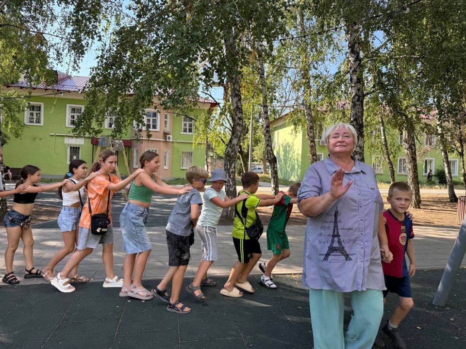 Виктория Жукова: Сегодня 5 августа на бульваре Шевченко состоялась игровая программа, посвященная Дню рождения светофора Виктория Жукова: Сегодня 5 августа на бульваре Шевченко состоялась игровая программа, посвященная Дню рождения светофора