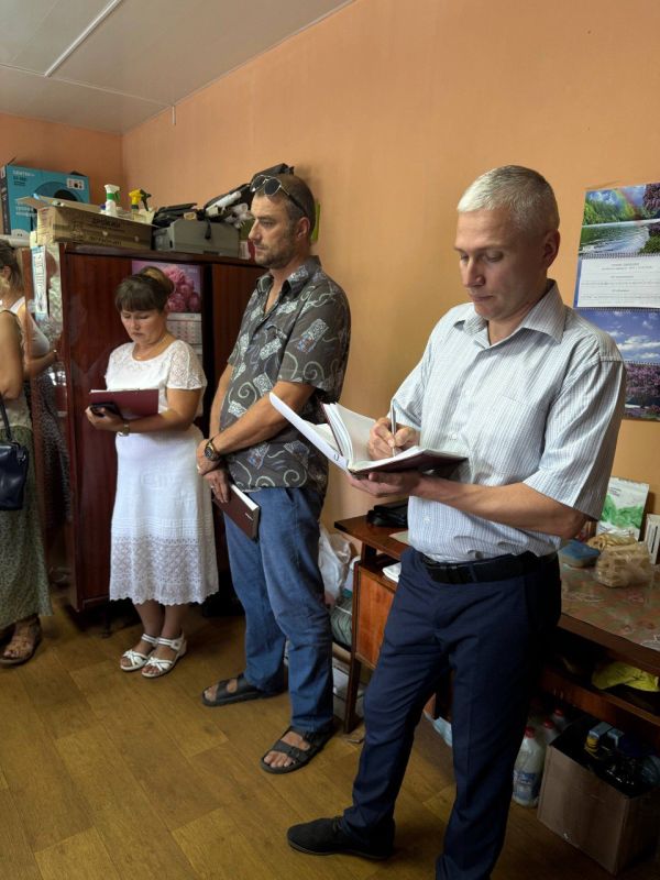 Сегодня, 06 августа, провел встречу с трудовым коллективом ООО «Старобешевский хлеб» начальник Моспинского территориального управления администрации городского округа Донецк Олег Владимирович Стрельченко Сегодня, 06 августа, провел встречу с трудовым коллективом ООО «Старобешевский хлеб» начальник Моспинского территориального управления администрации городского округа Донецк Олег Владимирович Стрельченко
