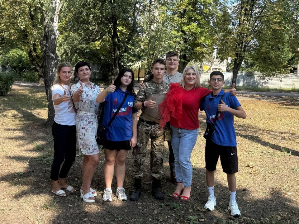 Иван Адамец: МЫ за ЗОЖ!. Сегодня, 6 августа сектором по делам молодёжи, культуры и спорта совместно с активистами Молодой Гвардии Единой России, была проведена акция, которая направлена на пропаганду спорта и здорового... Иван Адамец: МЫ за ЗОЖ!. Сегодня, 6 августа сектором по делам молодёжи, культуры и спорта совместно с активистами Молодой Гвардии Единой России, была проведена акция, которая направлена на пропаганду спорта и здорового...