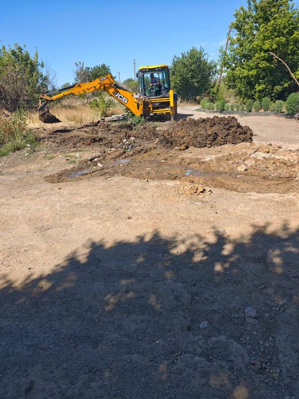 Сегодня, 6 августа, сотрудниками ГУП ДНР "Вода Донбасса" совместно с подрядной организацией шеф-региона г. Москва, проводились аварийно-восстановительные работы на сетях водоснабжения в Ленинском внутригородском районе г.... Сегодня, 6 августа, сотрудниками ГУП ДНР "Вода Донбасса" совместно с подрядной организацией шеф-региона г. Москва, проводились аварийно-восстановительные работы на сетях водоснабжения в Ленинском внутригородском районе г....