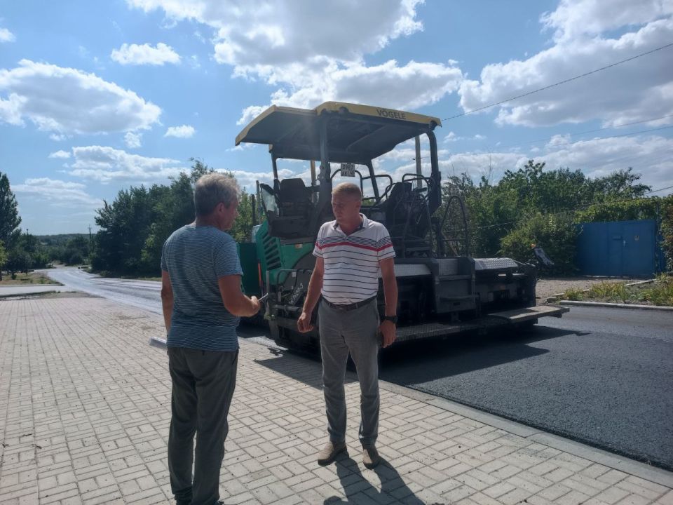 Сергей Юзвинкевич: В Володарском муниципальном округе продолжается ремонт муниципальных дорог Сергей Юзвинкевич: В Володарском муниципальном округе продолжается ремонт муниципальных дорог