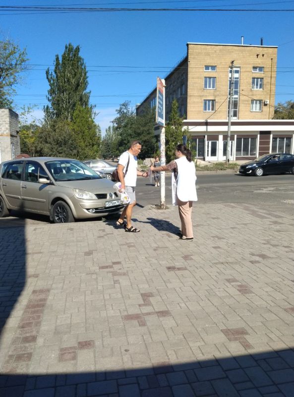В Червоногвардейском районе прошла раздача газет В Червоногвардейском районе прошла раздача газет