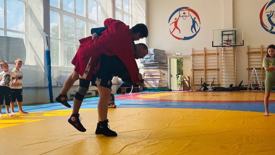 Самбо для будущих чемпионов Самбо для будущих чемпионов