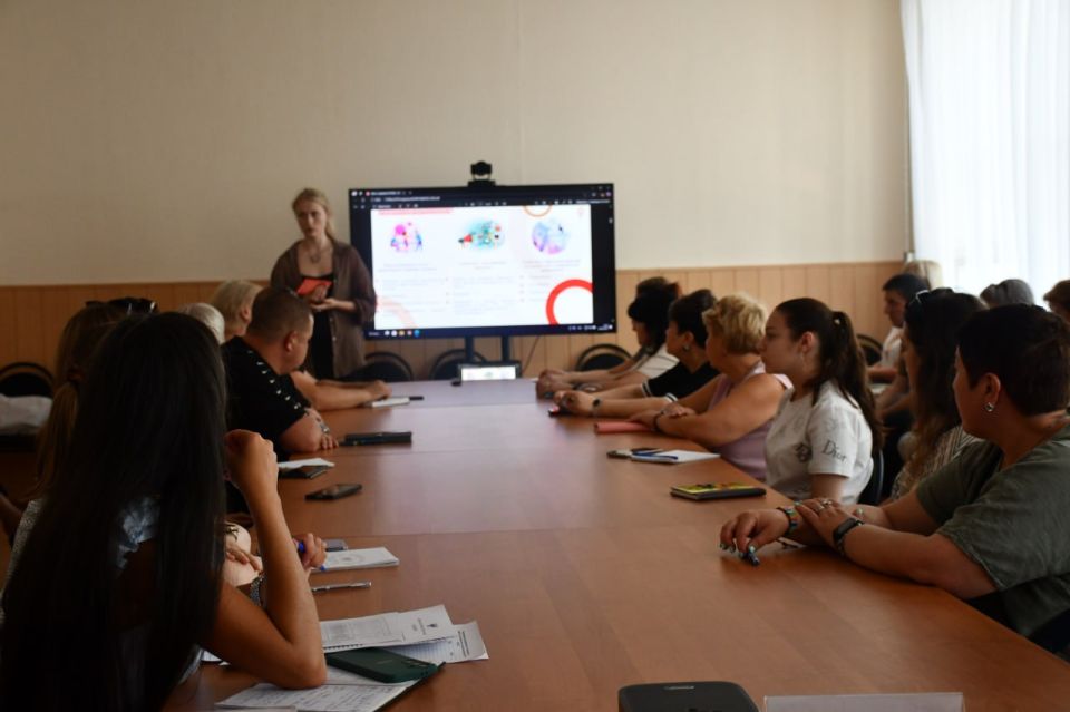 5 августа в администрации городского округа Дебальцево Донецкой Народной Республики Фонд МСП провел совещание с субъектами хозяйствования городского округа Дебальцево 5 августа в администрации городского округа Дебальцево Донецкой Народной Республики Фонд МСП провел совещание с субъектами хозяйствования городского округа Дебальцево