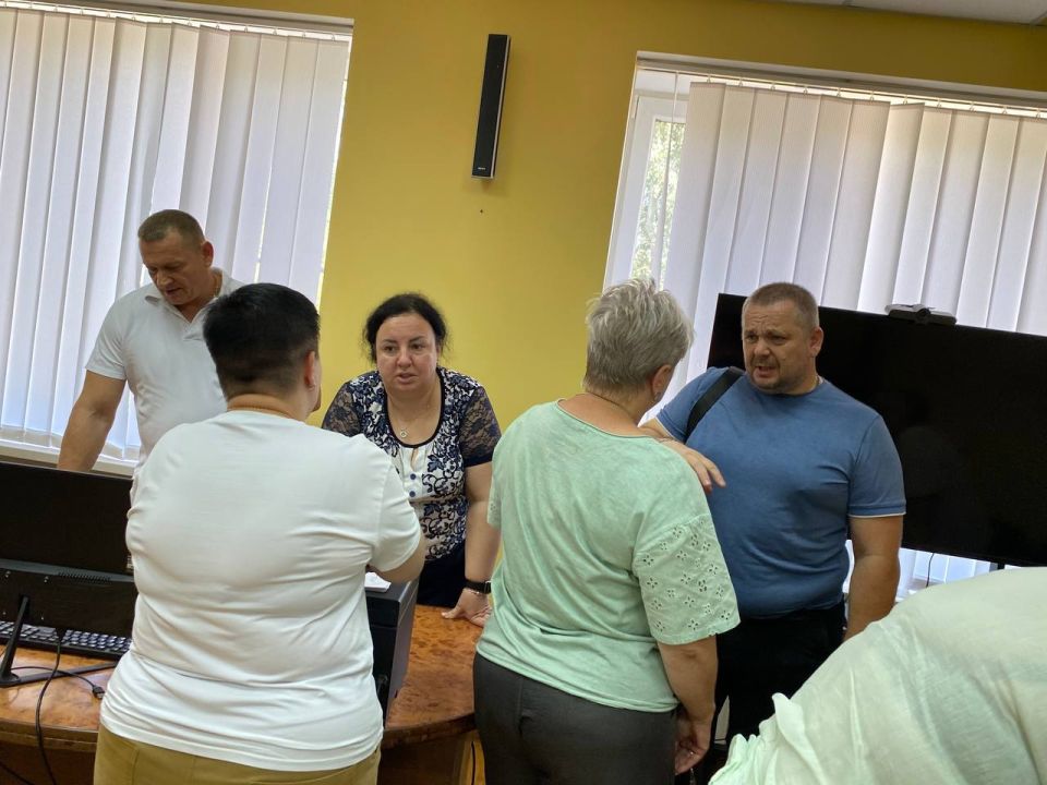 Виктория Жукова: По поручению Главы Донецкой Народной Республики регулярно проводятся встречи с трудовыми коллективами руководством Администрации округа Виктория Жукова: По поручению Главы Донецкой Народной Республики регулярно проводятся встречи с трудовыми коллективами руководством Администрации округа