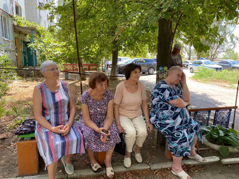 Виктория Жукова: По поручению Главы Донецкой Народной Республики регулярно проводятся встречи с гражданами руководством Администрации округа Виктория Жукова: По поручению Главы Донецкой Народной Республики регулярно проводятся встречи с гражданами руководством Администрации округа