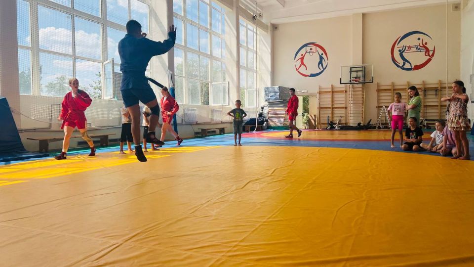 В рамках замечательных мероприятий, посвященных Дню физкультурника и реализации национального проекта Молодежь и дети, по инициативе Президента России прошла увлекательная открытая тренировка по самбо! В рамках замечательных мероприятий, посвященных Дню физкультурника и реализации национального проекта Молодежь и дети, по инициативе Президента России прошла увлекательная открытая тренировка по самбо!
