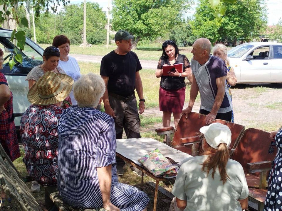 Константин Зинченко: Выполняя поручение Главы ДНР Дениса Пушилина, продолжаю активную работу по информированию граждан об актуальной ситуации в регионе Константин Зинченко: Выполняя поручение Главы ДНР Дениса Пушилина, продолжаю активную работу по информированию граждан об актуальной ситуации в регионе