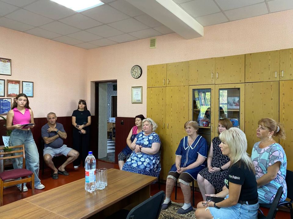 Виктория Жукова: По поручению Главы Донецкой Народной Республики регулярно проводятся встречи с трудовыми коллективами руководством Администрации округа Виктория Жукова: По поручению Главы Донецкой Народной Республики регулярно проводятся встречи с трудовыми коллективами руководством Администрации округа