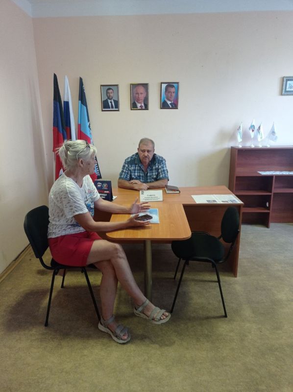 По поручению Главы ДНР Дениса Пушилина 07.08.2025, состоялась встреча лидера общественного мнения Константина Просвирина с жителями ул. Куйбышева По поручению Главы ДНР Дениса Пушилина 07.08.2025, состоялась встреча лидера общественного мнения Константина Просвирина с жителями ул. Куйбышева