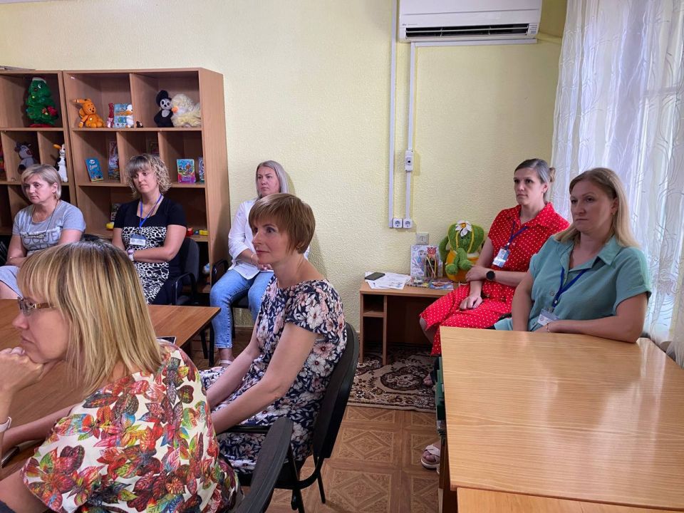 Виктория Жукова: Провела встречу с трудовым коллективом ГБУ "Харцызский городской центр занятости" Виктория Жукова: Провела встречу с трудовым коллективом ГБУ "Харцызский городской центр занятости"