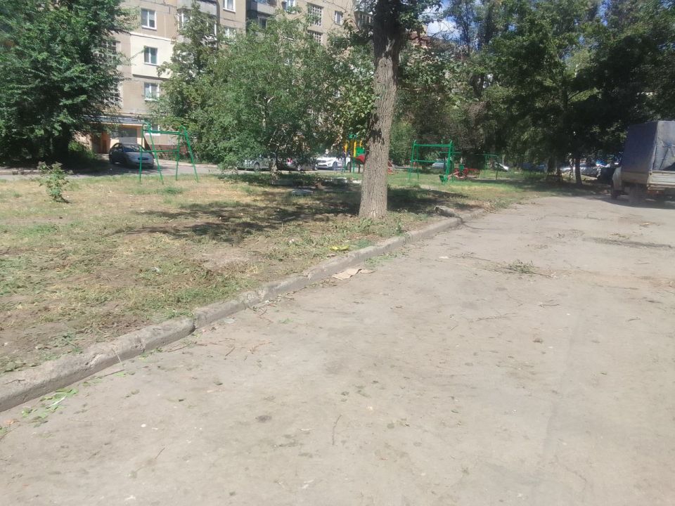 Василий Ткачук: С целью поддержания района в надлежащем санитарно-техническом состоянии Управой Калининского внутригородского района совместно с предприятием ГУП ДНР «Донснабкомплект» регулярно проводятся работы по... Василий Ткачук: С целью поддержания района в надлежащем санитарно-техническом состоянии Управой Калининского внутригородского района совместно с предприятием ГУП ДНР «Донснабкомплект» регулярно проводятся работы по...