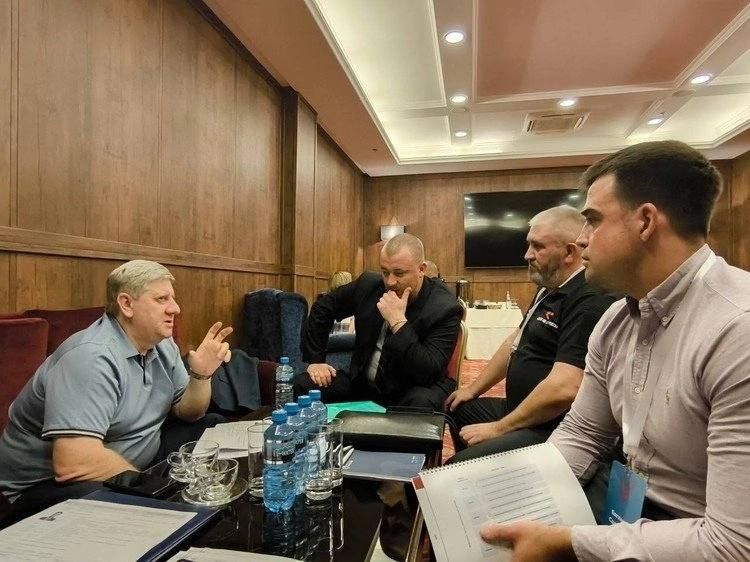 Служение Отечеству — главный жизненный приоритет: в Донецке для участников конкурса «Донбасс. СВОи Герои» открылась программа наставничества Служение Отечеству — главный жизненный приоритет: в Донецке для участников конкурса «Донбасс. СВОи Герои» открылась программа наставничества