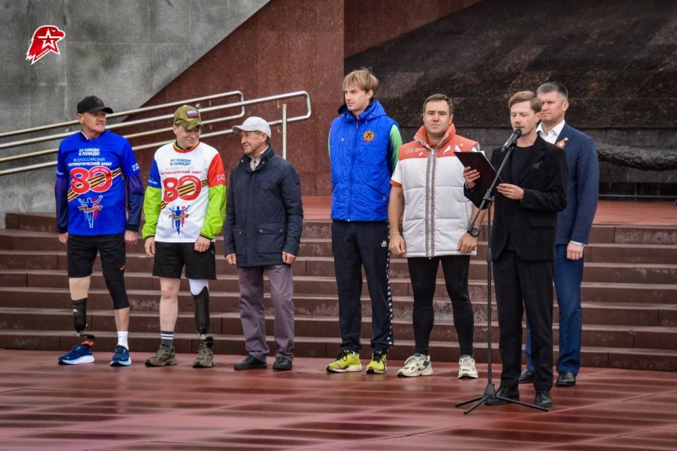 В Кемеровской области — Кузбассе стартовал Всероссийский забег «От Победы к Победе» В Кемеровской области — Кузбассе стартовал Всероссийский забег «От Победы к Победе»