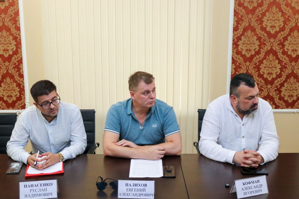 #Комитет_по_информационной_политике_и_информационным_технологиям провел расширенное заседание, на котором депутаты рассмотрели проблему использования абонентами региона нелицензионного спутникового ТВ-оборудования #Комитет_по_информационной_политике_и_информационным_технологиям провел расширенное заседание, на котором депутаты рассмотрели проблему использования абонентами региона нелицензионного спутникового ТВ-оборудования
