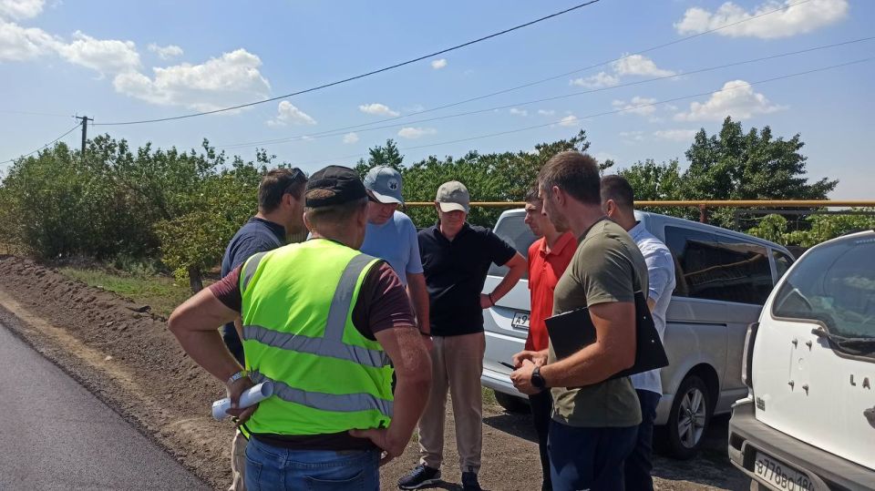 Дорожные работы в пгт Мангуш взяты на контроль руководством ДНР Дорожные работы в пгт Мангуш взяты на контроль руководством ДНР