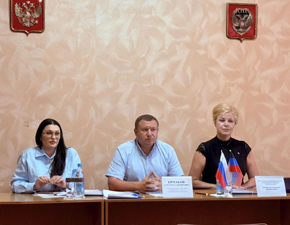В Снежном стартовала работа Общественного совета В Снежном стартовала работа Общественного совета
