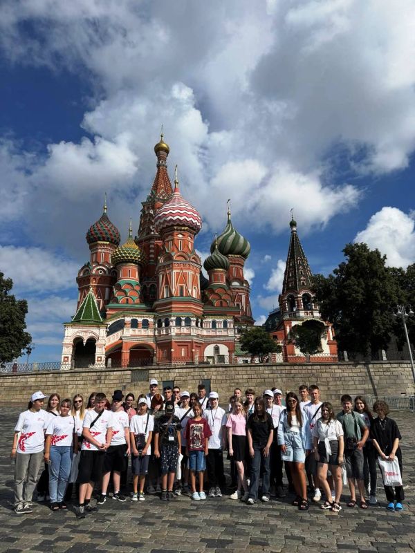 Горловские школьники продолжают участие в патриотическом проекте «Навигатор Победы» Горловские школьники продолжают участие в патриотическом проекте «Навигатор Победы»