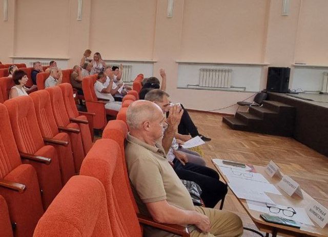 Игорь Лызов: Принял участие в 54-м заседании Амвросиевского муниципального совета ДНР Первого созыва Игорь Лызов: Принял участие в 54-м заседании Амвросиевского муниципального совета ДНР Первого созыва