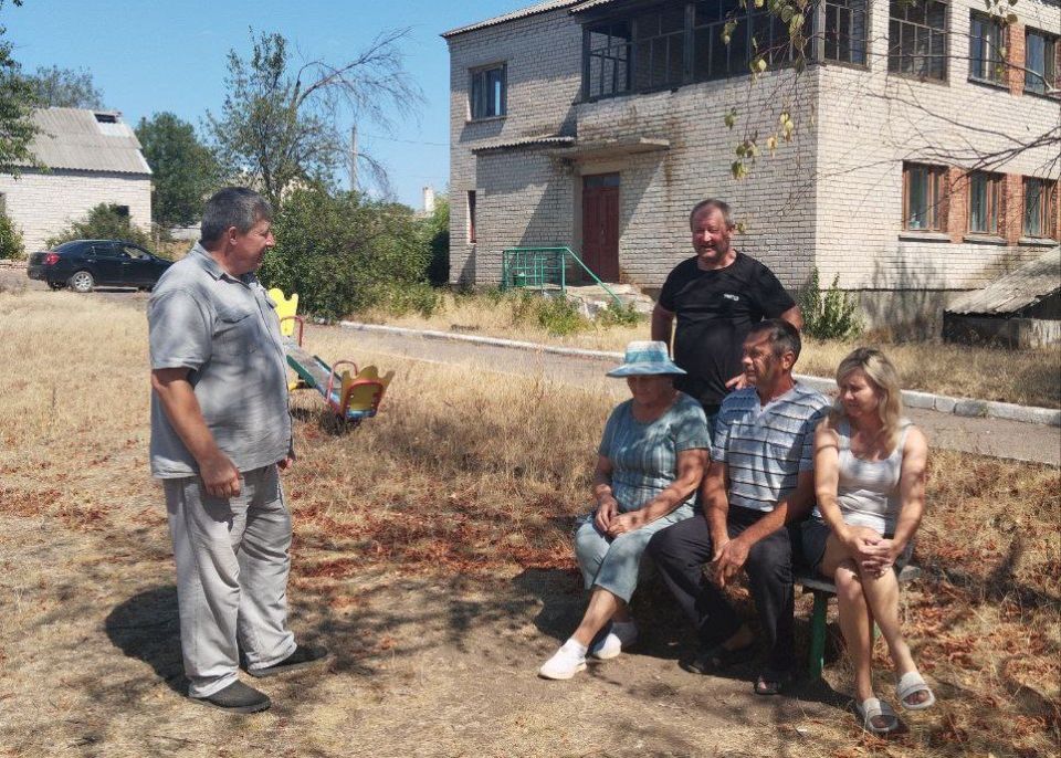В с. Василевка Амвросиевского округа решают вопрос водоснабжения В с. Василевка Амвросиевского округа решают вопрос водоснабжения