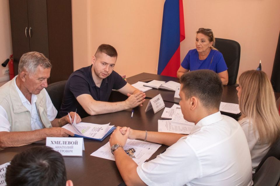 #Комитет_по_труду_занятости_социальной_политики_и_делам_ветеранов обсудил вопрос обеспечения технической и питьевой водой маломобильных людей #Комитет_по_труду_занятости_социальной_политики_и_делам_ветеранов обсудил вопрос обеспечения технической и питьевой водой маломобильных людей