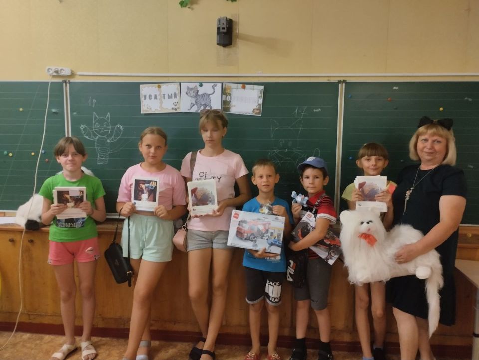 8 августа в Светлодарском ДК п.Новолуганское прошёл увлекательный и познавательный праздник, посвящённый Всемирному дню кошек 8 августа в Светлодарском ДК п.Новолуганское прошёл увлекательный и познавательный праздник, посвящённый Всемирному дню кошек