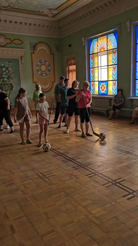 В преддверии Дня Физкультурника, который в этом году будет отмечаться 9 августа , в МБУ " МИРОНОВСКИЙ ПОСЕЛКОВЫЙ ДК" прошла спортивно-развлекательная программа "Физкульт-Ура!" В преддверии Дня Физкультурника, который в этом году будет отмечаться 9 августа , в МБУ " МИРОНОВСКИЙ ПОСЕЛКОВЫЙ ДК" прошла спортивно-развлекательная программа "Физкульт-Ура!"
