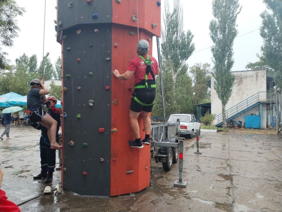 В период с 2 по 7 августа в Мелекино для юнармейцев Донецкой Народной Республики прошли тематические военно-патриотические сборы "ЮНФЛОТ" В период с 2 по 7 августа в Мелекино для юнармейцев Донецкой Народной Республики прошли тематические военно-патриотические сборы "ЮНФЛОТ"