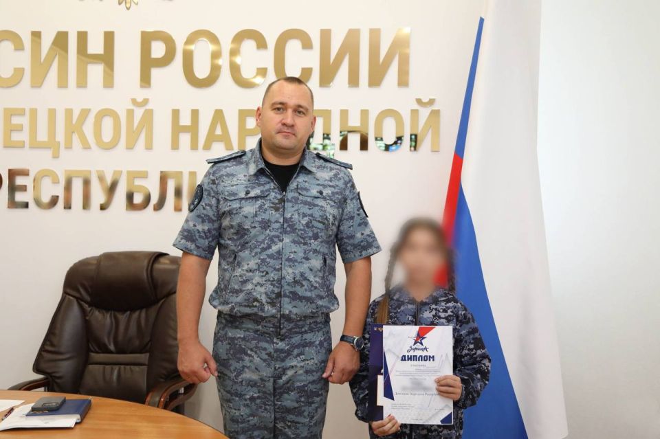 Начальник ГУФСИН России по ДНР встретился с детьми — участниками игры «Зарница» Начальник ГУФСИН России по ДНР встретился с детьми — участниками игры «Зарница»