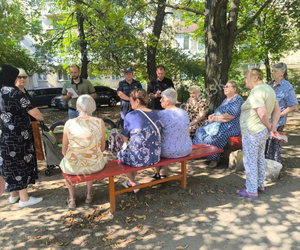 Алексей Кулемзин: Продолжаем реализацию стратегического курса, установленного Главой ДНР Денисом Пушилиным, на активную коммуникацию и взаимодействие с жителями с целью решения имеющихся проблем Алексей Кулемзин: Продолжаем реализацию стратегического курса, установленного Главой ДНР Денисом Пушилиным, на активную коммуникацию и взаимодействие с жителями с целью решения имеющихся проблем