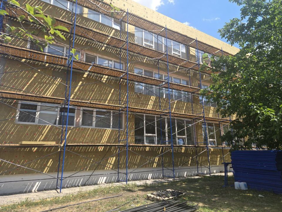 Глава муниципального образования городского округа Дебальцево Сергей Желновач проверил ход выполнения ремонтных работ в ГБОУ «Школа № 1 им. Б.Е. Щербины г.о. Дебальцево» Глава муниципального образования городского округа Дебальцево Сергей Желновач проверил ход выполнения ремонтных работ в ГБОУ «Школа № 1 им. Б.Е. Щербины г.о. Дебальцево»