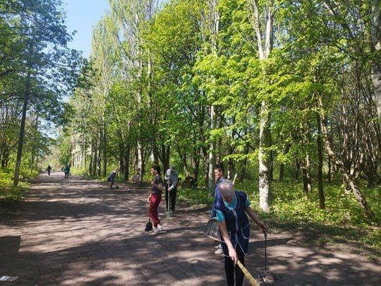 Роман Конев: В Калининском районе Горловки продолжается всероссийский масштабный партийный проект Единой России «Городская среда» Роман Конев: В Калининском районе Горловки продолжается всероссийский масштабный партийный проект Единой России «Городская среда»