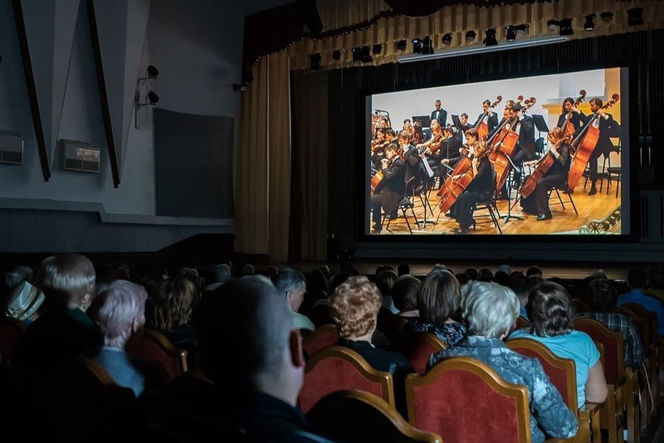 В 9 городах республики - Донецке, Макеевке, Торезе, Шахтерске, Енакиеве, Кировском, Дебальцеве, Волновахе и Мариуполе - созданы виртуальные концертные залы В 9 городах республики - Донецке, Макеевке, Торезе, Шахтерске, Енакиеве, Кировском, Дебальцеве, Волновахе и Мариуполе - созданы виртуальные концертные залы