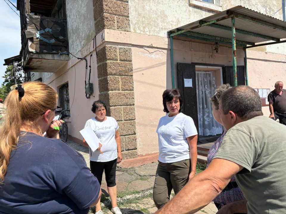 Наталья Великодная: Встреча с жителями Курахово: поддержка и стойкость духа Наталья Великодная: Встреча с жителями Курахово: поддержка и стойкость духа
