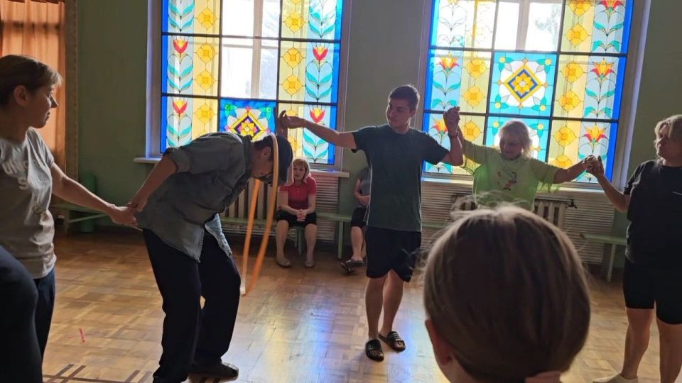 В преддверии Дня Физкультурника, который в этом году будет отмечаться 9 августа , в МБУ " МИРОНОВСКИЙ ПОСЕЛКОВЫЙ ДК" прошла спортивно-развлекательная программа "Физкульт-Ура!" В преддверии Дня Физкультурника, который в этом году будет отмечаться 9 августа , в МБУ " МИРОНОВСКИЙ ПОСЕЛКОВЫЙ ДК" прошла спортивно-развлекательная программа "Физкульт-Ура!"