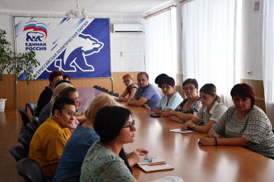 ГБУ ДНР «ЦГБ г. Дебальцево» по поручению Дениса Пушилина состоялась встреча главного врача с жителями городского округа Дебальцево ГБУ ДНР «ЦГБ г. Дебальцево» по поручению Дениса Пушилина состоялась встреча главного врача с жителями городского округа Дебальцево