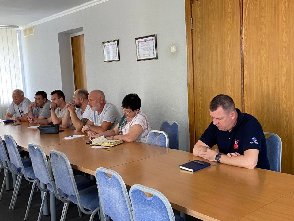 Виктория Жукова: Сегодня совместно с представителями шефа-региона Нижегородской области, провели рабочее совещание с ресурсными организациями по вопросам подготовки к отопительному сезону Виктория Жукова: Сегодня совместно с представителями шефа-региона Нижегородской области, провели рабочее совещание с ресурсными организациями по вопросам подготовки к отопительному сезону