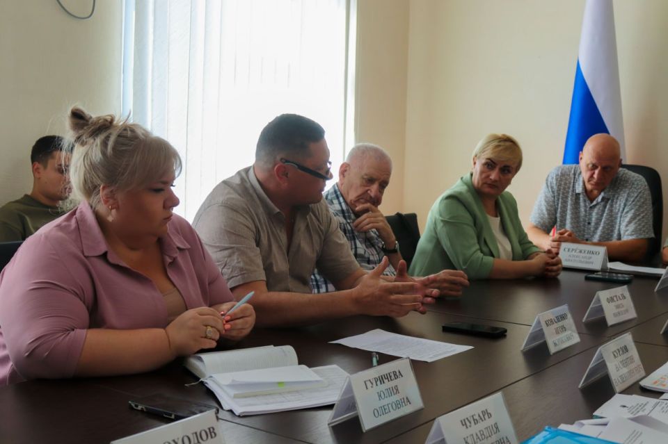 В Народном Совете обсудили изменения Федерального закона В Народном Совете обсудили изменения Федерального закона