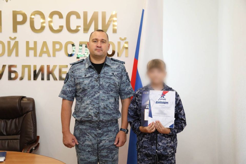 Начальник ГУФСИН России по ДНР встретился с детьми — участниками игры «Зарница» Начальник ГУФСИН России по ДНР встретился с детьми — участниками игры «Зарница»