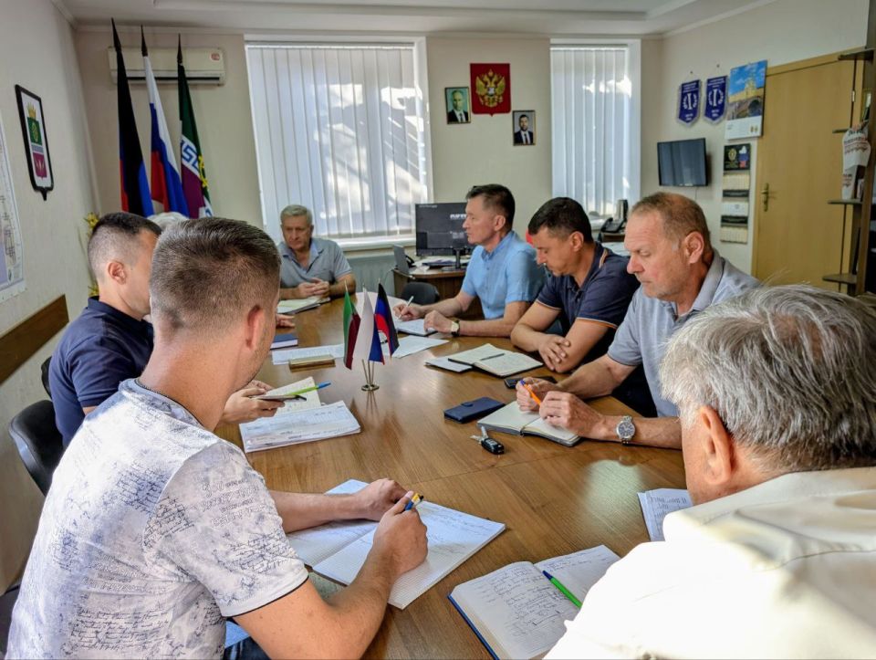 Глава муниципального образования Старобешевский муниципальный округ Николай Михайлов провел оперативное совещание по текущим вопросам Глава муниципального образования Старобешевский муниципальный округ Николай Михайлов провел оперативное совещание по текущим вопросам