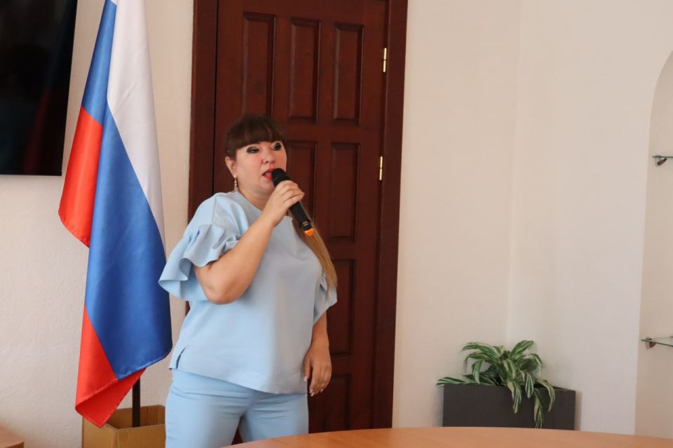 Сегодня, в малом зале администрации городского округа Торез прошло Торжественное мероприятие посвященное Дню работника физической культуры и спорта Сегодня, в малом зале администрации городского округа Торез прошло Торжественное мероприятие посвященное Дню работника физической культуры и спорта