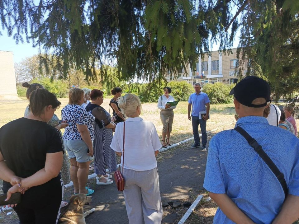 Общение с населением: Важный шаг к улучшению жизни в Волновахском МО Общение с населением: Важный шаг к улучшению жизни в Волновахском МО