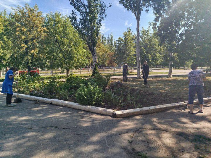 Роман Конев: В Центрально-Городком районе Горловки продолжается всероссийский партийный проект «Единой России» «Городская среда» Роман Конев: В Центрально-Городком районе Горловки продолжается всероссийский партийный проект «Единой России» «Городская среда»