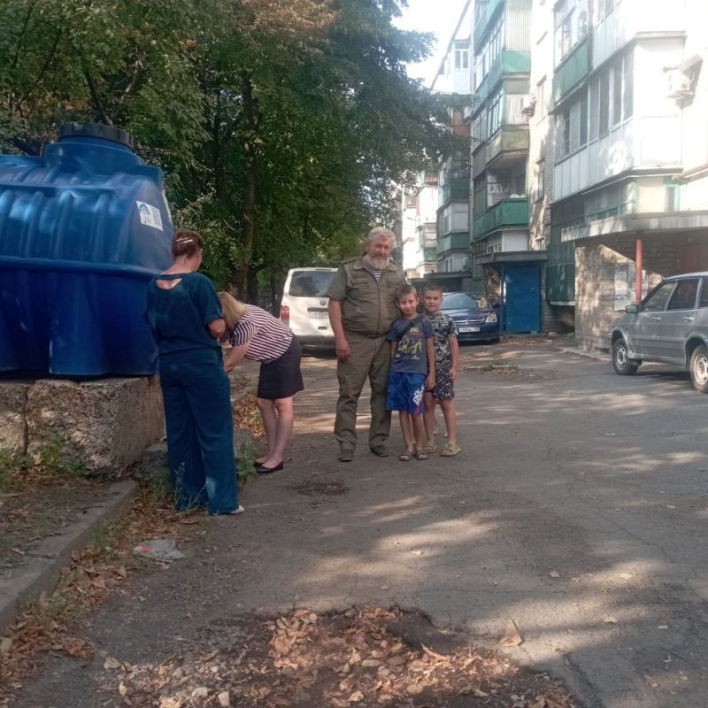 Во исполнение поручения Главы Донецкой Народной Республики Дениса Владимировича Пушилина о ведении постоянного диалога с людьми, 8 августа, первый заместитель главы администрации городского округа Дебальцево Максим Вельма... Во исполнение поручения Главы Донецкой Народной Республики Дениса Владимировича Пушилина о ведении постоянного диалога с людьми, 8 августа, первый заместитель главы администрации городского округа Дебальцево Максим Вельма...