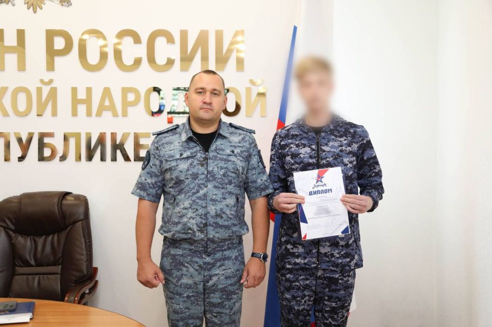 Начальник ГУФСИН России по ДНР встретился с детьми — участниками игры «Зарница» Начальник ГУФСИН России по ДНР встретился с детьми — участниками игры «Зарница»